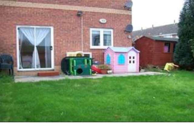  Image of 2 bedroom Flat to rent in Colwyn Close Ellesmere Port CH65 at Ellesmere Port, CH65 9FB