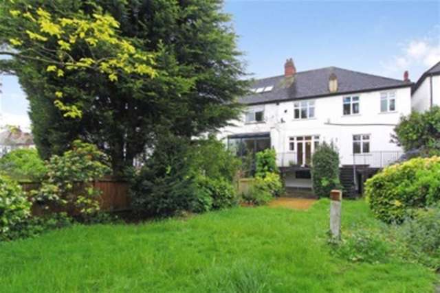  Image of 4 bedroom Detached house to rent in Combemartin Road London SW18 at Southfields, SW18 5PR