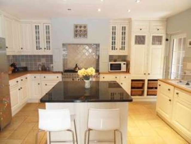  Image of 4 bedroom Semi-Detached house for sale in High Road Cookham Maidenhead SL6 at High Road  Cookham, SL6 9HZ