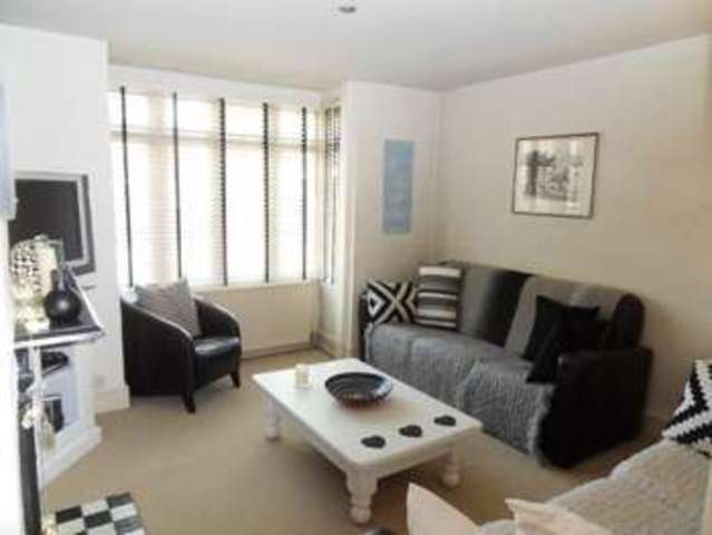  Image of 3 bedroom Semi-Detached house for sale in Lower Road Cookham Maidenhead SL6 at Lower Road  Cookham, SL6 9ET