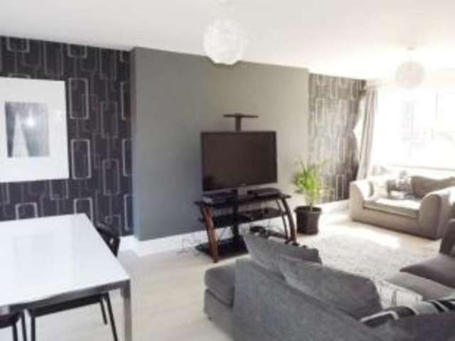  Image of 3 bedroom Semi-Detached house for sale in Coppice Rise Harrogate HG1 at Harrogate North Yorkshire Bilton, HG1 2DP