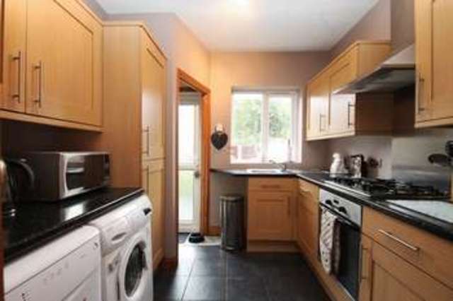  Image of 3 bedroom Terraced house to rent in Cottall Avenue Chatham ME4 at Cottall Avenue  Chatham, ME4 6HG