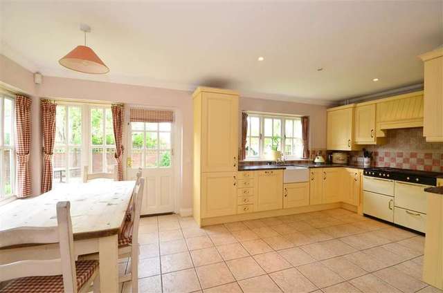  Image of 4 bedroom Detached house for sale in Couchman Green Lane Staplehurst Tonbridge TN12 at Staplehurst Kent Staplehurst, TN12 0RS