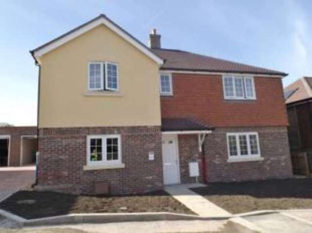  Image of 4 bedroom Detached house for sale in Portnalls Rise Coulsdon CR5 at Coulsdon  Coulsdon, CR5 3DA