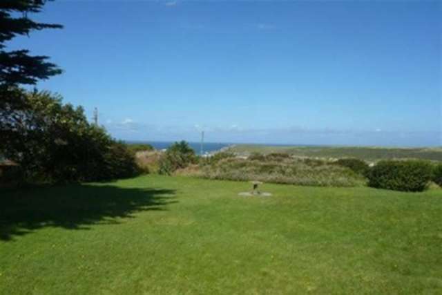  Image of 3 bedroom Property to rent in West Pentire Road Crantock Newquay TR8 at Newquay, TR8 5SA