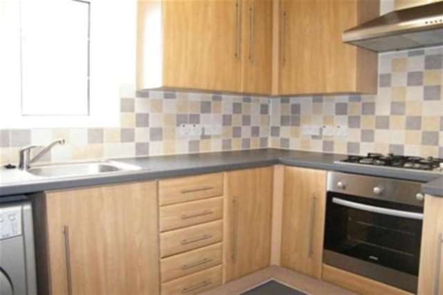  Image of 2 bedroom Flat to rent in Crocker Way Wincanton BA9 at Wincanton, BA9 9FY