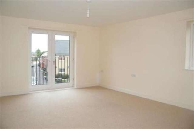  Image of 2 bedroom Flat to rent in Crocker Way Wincanton BA9 at Wincanton, BA9 9FY