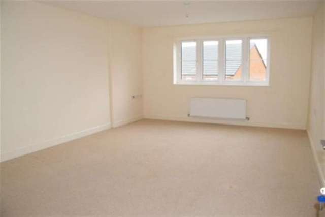  Image of 2 bedroom Flat to rent in Crocker Way Wincanton BA9 at Wincanton, BA9 9FY