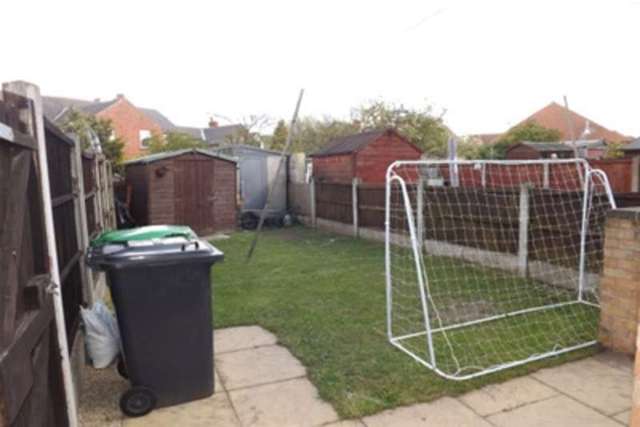  Image of 3 bedroom Detached house to rent in Dalestorth Street Sutton-in-Ashfield NG17 at Sutton-in-Ashfield, NG17 4EY