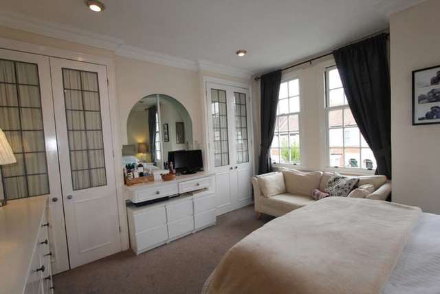  Image of 3 bedroom Terraced house for sale in Dalmally Road Addiscombe Croydon CR0 at Dalmally Road  Shirley, CR0 6LU