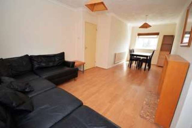  Image of 2 bedroom Flat for sale in Daviot Street Cardiff CF24 at Daviot Street Roath Cardiff, CF24 4SR