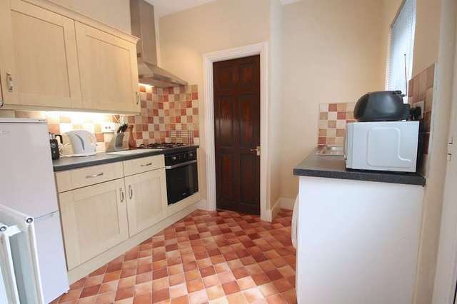  Image of 1 bedroom Detached house for sale in De La Warr Road East Grinstead RH19 at East Grinstead West Sussex, RH19 3BS