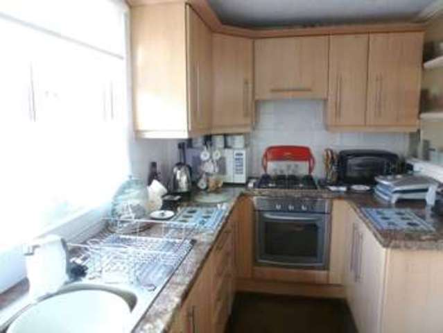  Image of 2 bedroom Flat for sale in De Villiers Avenue Crosby Liverpool L23 at DE Villiers Avenue Crosby Liverpool, L23 2XF