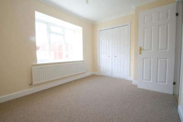  Image of 3 bedroom Detached house to rent in Derwent Close Littlehampton BN17 at Littlehampton Toddington, BN17 6SU