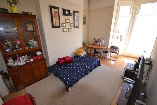  Image of 1 bedroom Flat for sale in Devonshire Road Hastings TN34 at Hastings, TN34 1NE