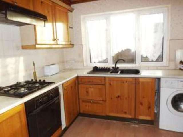  Image of 3 bedroom Semi-Detached house for sale in Diamond Grove Harrogate HG1 at Harrogate North Yorkshire Bilton, HG1 4QT