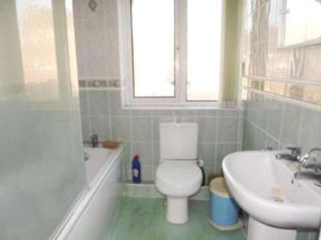  Image of 3 bedroom Semi-Detached house for sale in Diamond Grove Harrogate HG1 at Harrogate North Yorkshire Bilton, HG1 4QT