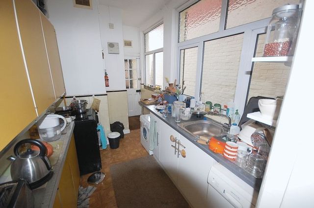  Image of 4 bedroom Terraced house for sale in Ditchling Road Brighton BN1 at Ditchling Road  Brighton, BN1 6JG