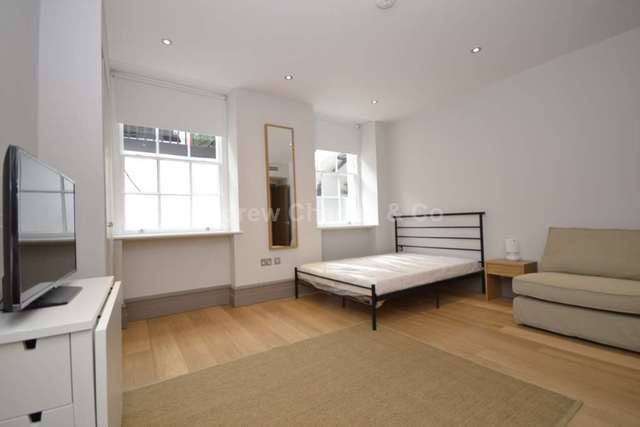  Image of Studio flat to rent in Dorset Square London NW1 at Dorset Square Marylebone London, NW1 6QJ