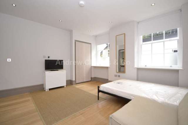  Image of Studio flat to rent in Dorset Square London NW1 at Dorset Square Marylebone London, NW1 6QJ