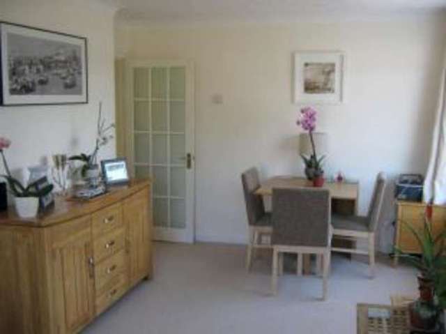  Image of 1 bedroom Flat for sale in Downsview Drive Midhurst GU29 at Midhurst West Sussex Midhurst, GU29 9LW