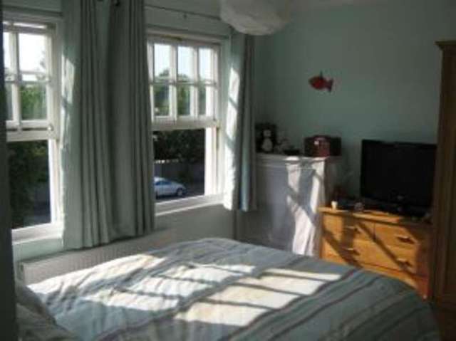  Image of 1 bedroom Flat for sale in Downsview Drive Midhurst GU29 at Midhurst West Sussex Midhurst, GU29 9LW