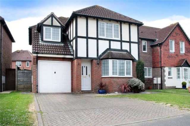  Image of 4 bedroom Detached house for sale in Drewetts Close Rustington Littlehampton BN16 at Rustington East Preston, BN16 3TL