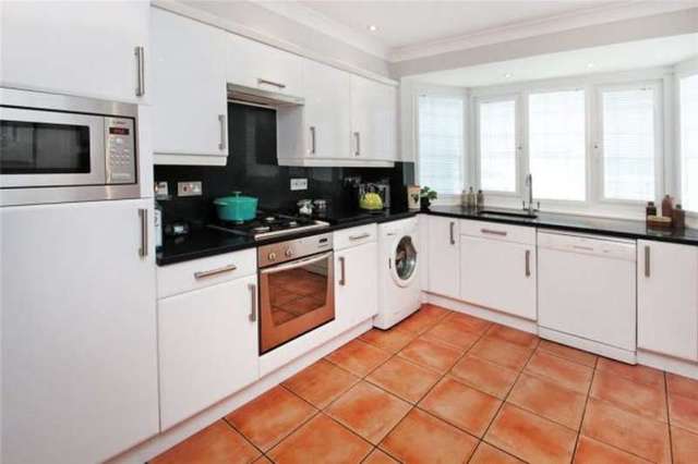  Image of 4 bedroom Detached house for sale in Drewetts Close Rustington Littlehampton BN16 at Rustington East Preston, BN16 3TL