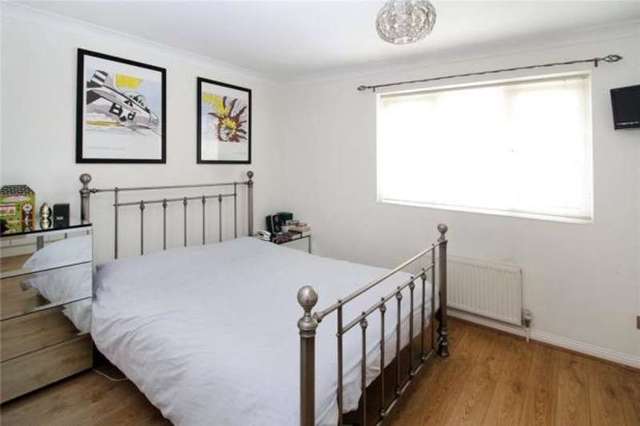  Image of 4 bedroom Detached house for sale in Drewetts Close Rustington Littlehampton BN16 at Rustington East Preston, BN16 3TL