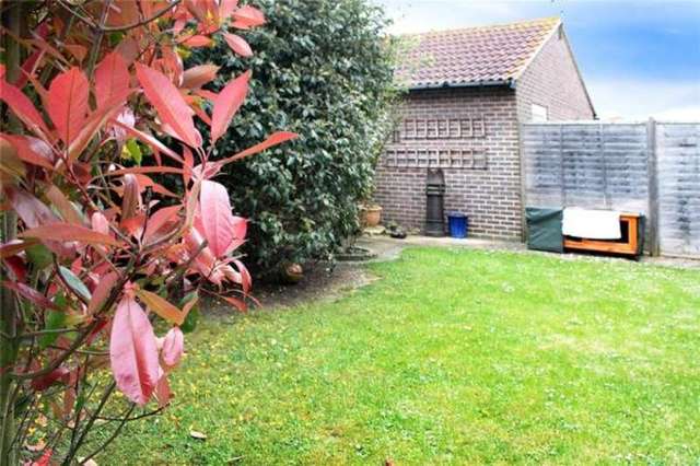  Image of 4 bedroom Detached house for sale in Drewetts Close Rustington Littlehampton BN16 at Rustington East Preston, BN16 3TL