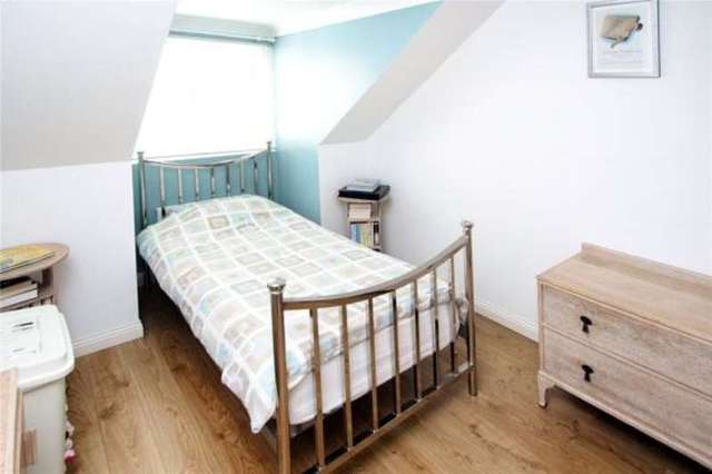 Image of 4 bedroom Detached house for sale in Drewetts Close Rustington Littlehampton BN16 at Rustington East Preston, BN16 3TL