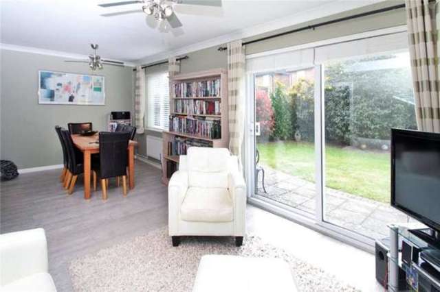  Image of 4 bedroom Detached house for sale in Drewetts Close Rustington Littlehampton BN16 at Rustington East Preston, BN16 3TL