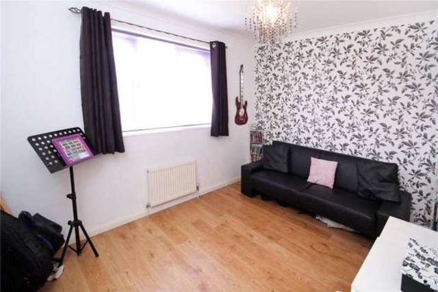  Image of 4 bedroom Detached house for sale in Drewetts Close Rustington Littlehampton BN16 at Rustington East Preston, BN16 3TL