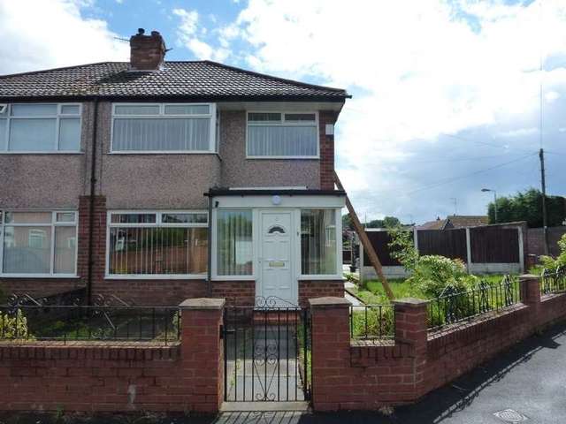  Image of 3 bedroom Semi-Detached house to rent in Dunbeath Avenue Rainhill Prescot L35 at Dunbeath Avenue  Prescot, L35 0QH