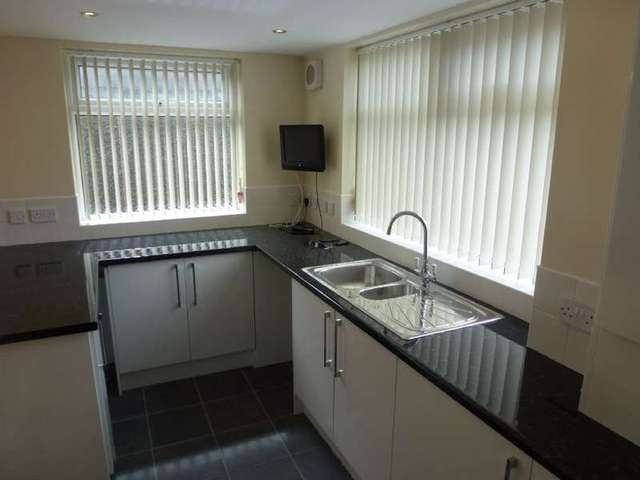  Image of 3 bedroom Semi-Detached house to rent in Dunbeath Avenue Rainhill Prescot L35 at Dunbeath Avenue  Prescot, L35 0QH