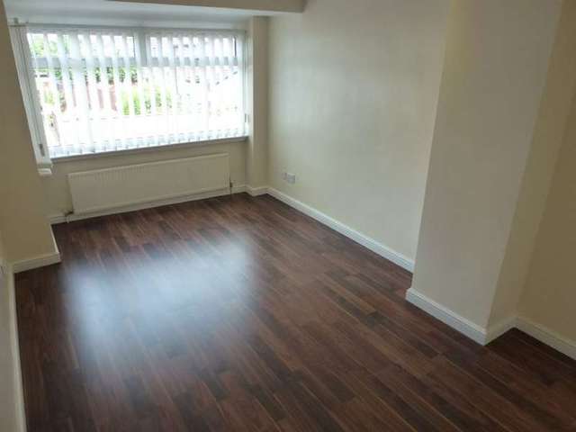  Image of 3 bedroom Semi-Detached house to rent in Dunbeath Avenue Rainhill Prescot L35 at Dunbeath Avenue  Prescot, L35 0QH
