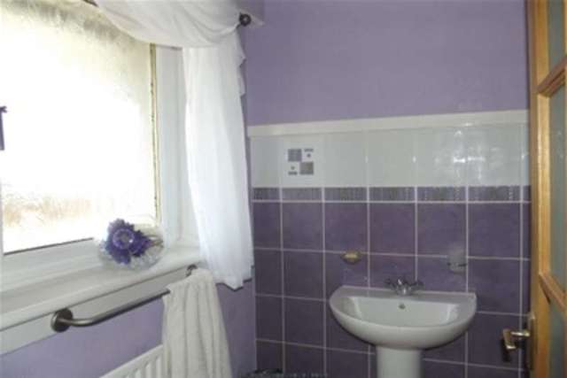  Image of 1 bedroom Flat to rent in Dundasvale Court Glasgow G4 at Glasgow, G4 0SN