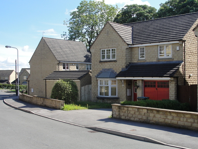  Image of 4 bedroom Detached house to rent in Dunnock Avenue Queensbury Bradford BD6 at Dunnock Avenue  Clayton Heights, Bradford, BD6 3XH