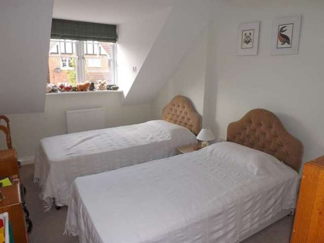  Image of 4 bedroom Detached house for sale in Durcott Gardens Evesham WR11 at Durcott Gardens  Evesham, WR11 1ET