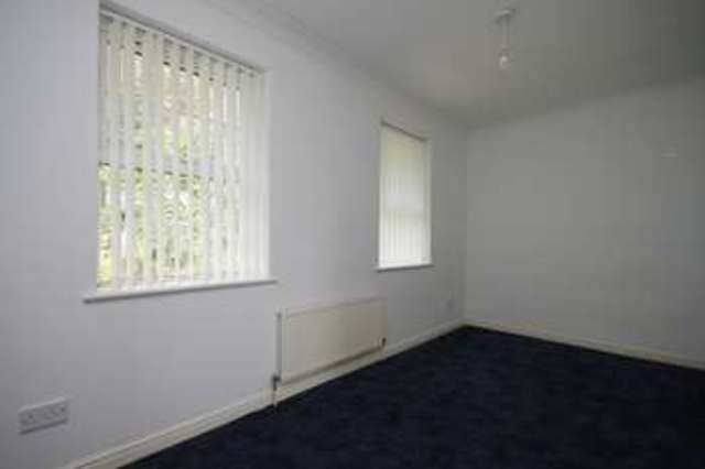  Image of 3 bedroom Terraced house to rent in Durham Close Preston Paignton TQ3 at Durham Close  Paignton, TQ3 2QN