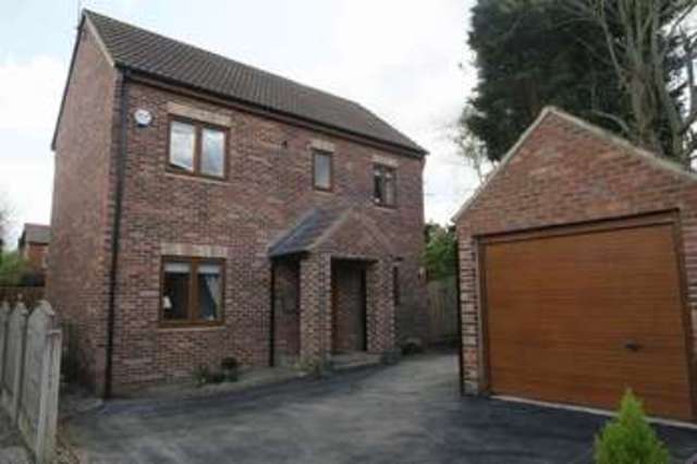  Image of 4 bedroom Detached house for sale in Earlsmere Drive Morley Leeds LS27 at Earlsmere Drive Morley Leeds, LS27 9RY