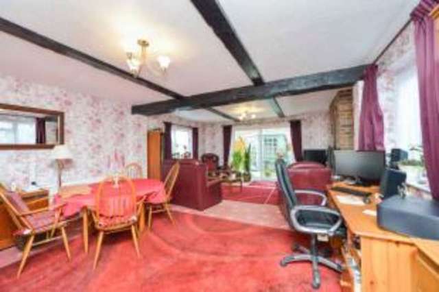  Image of 3 bedroom Detached house for sale in Hefford Road East Cowes PO32 at East Cowes Isle of Wight East Cowes, PO32 6QU