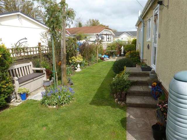  Image of 2 bedroom Detached house for sale in East Hill Road Knatts Valley Sevenoaks TN15 at West Kingsdown Sevenoaks Sevenoaks, TN15 6YD