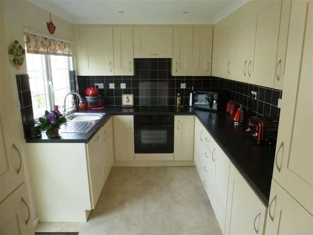  Image of 2 bedroom Detached house for sale in East Hill Road Knatts Valley Sevenoaks TN15 at West Kingsdown Sevenoaks Sevenoaks, TN15 6YD