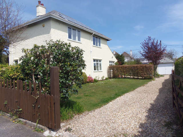  Image of 4 bedroom Detached house for sale in Eastella Road Yelverton PL20 at Yelverton Devon, PL20 6AX