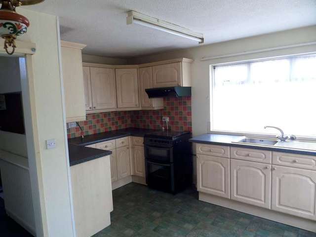  Image of 4 bedroom Detached house to rent in Edgworth Road Sudbury CO10 at Edgworth Road  Sudbury, CO10 2TG