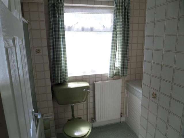  Image of 4 bedroom Detached house to rent in Edgworth Road Sudbury CO10 at Edgworth Road  Sudbury, CO10 2TG