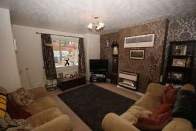  Image of 3 bedroom Detached house to rent in Edward Road Alton GU34 at Edward Road  Alton, GU34 2EX