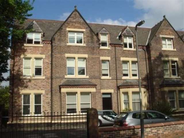  Image of 2 bedroom Ground Flat to rent in Elmsley Road Mossley Hill Liverpool L18 at Mossley Hill Liverpool Merseyside, L18 8AY