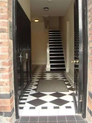  Image of 2 bedroom Ground Flat to rent in Elmsley Road Mossley Hill Liverpool L18 at Mossley Hill Liverpool Merseyside, L18 8AY